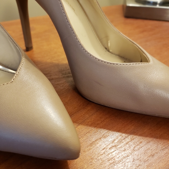 Jessica Simpson Heels - Picture 3 of 6